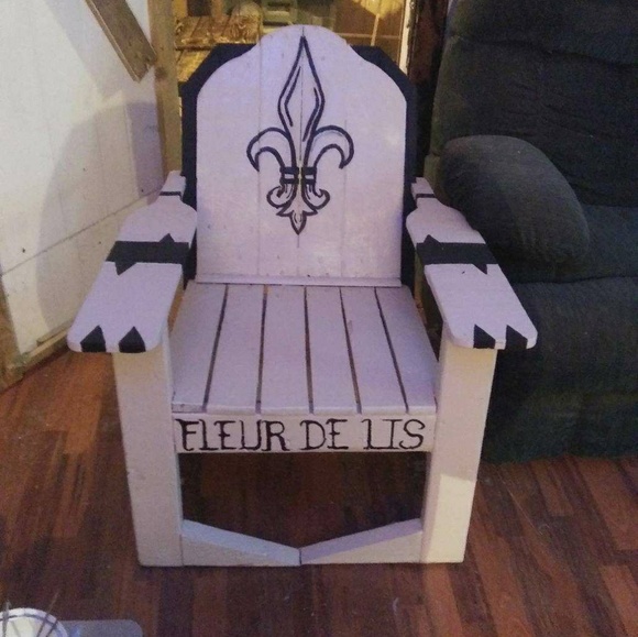 Karaoke cabinets, indoor/outdoor chairs, tables, - Picture 4 of 4